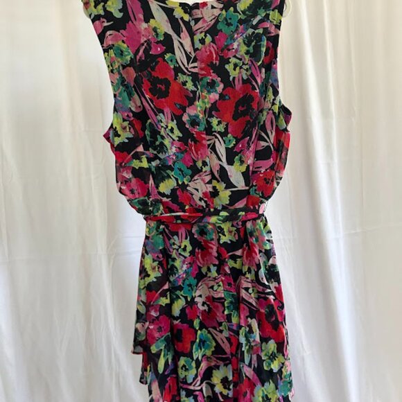 Tahari ASL Women's Plus 24W bright floral wrap front dress with ruffled skirt - Picture 5 of 13